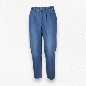 1990s Vintage Lee Medium Wash Straight Leg High Rise Classic Mom Jean Size 14P